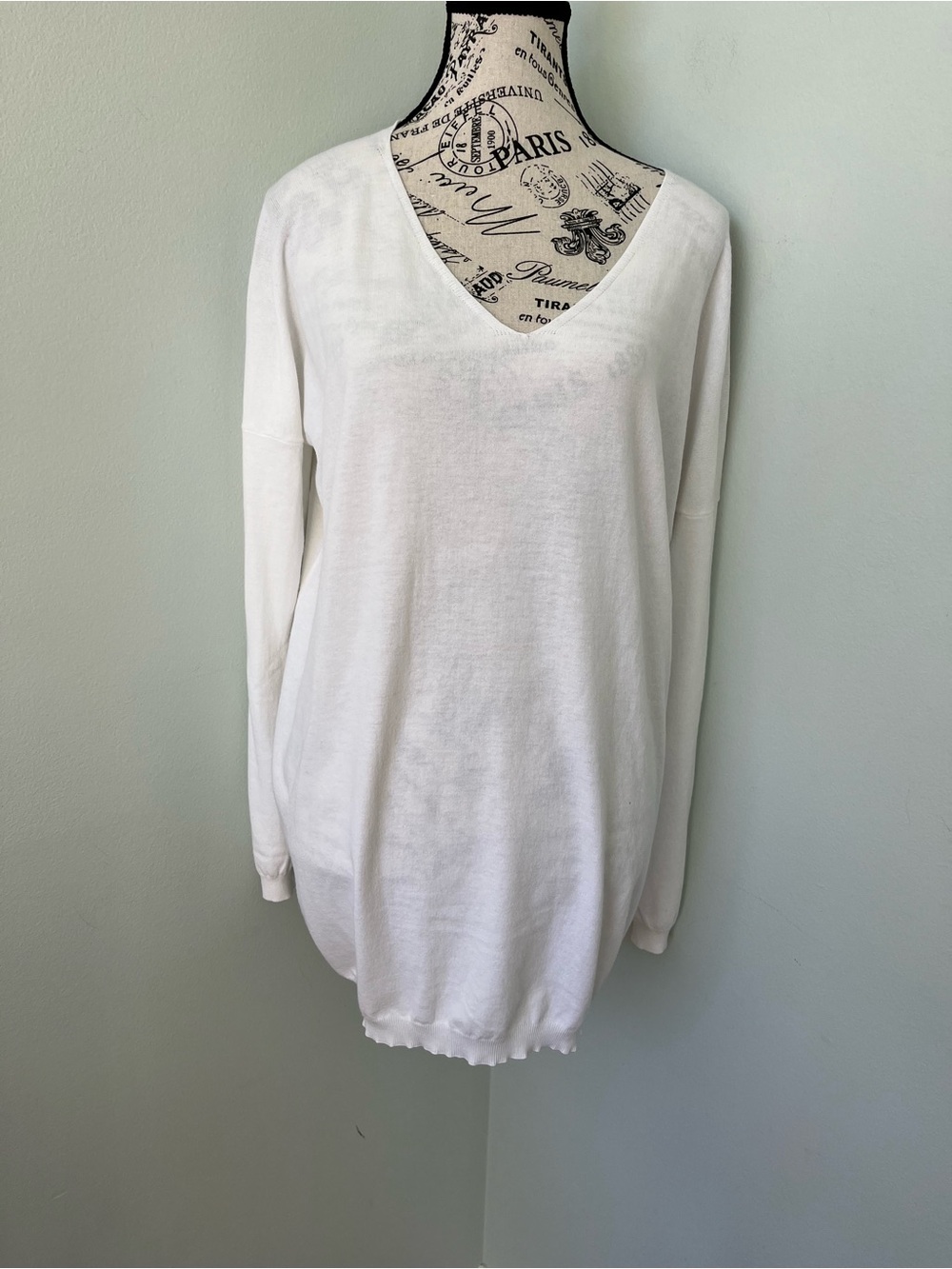 Sarah Pacini Keyhole Back White V-Neck Long Sleeve